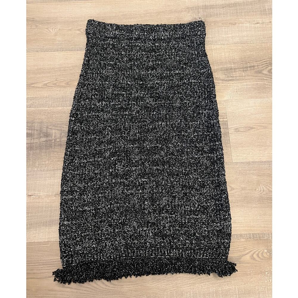 NWT Ann Taylor Black & White Knit Midi Skirt